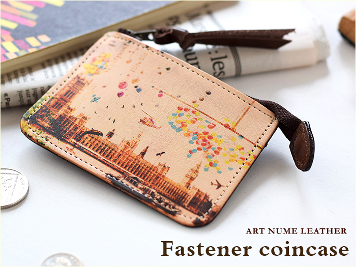 アートヌメレザーシリーズのファスナーコインケース「ノイジーロンドン」柄です。