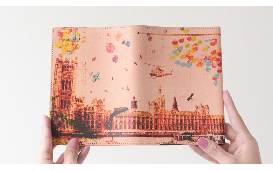 贅沢な大判の一枚革