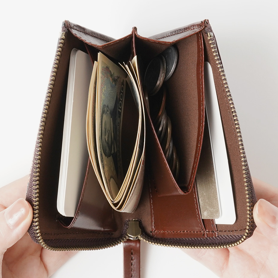 小さくても抜群の収納力でラフな使い心地 アイテム画像1