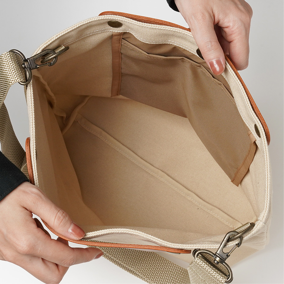 CANVAS 2WAYポシェット 収納力