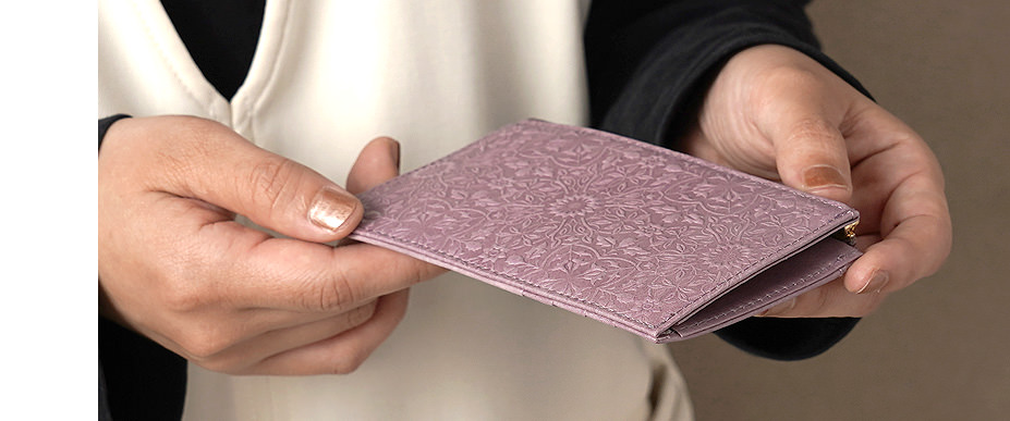 二つ折り財布 クラシックパープル