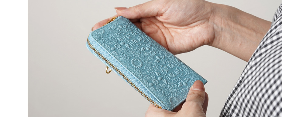 L字ファスナーキーケース サムシングブルー