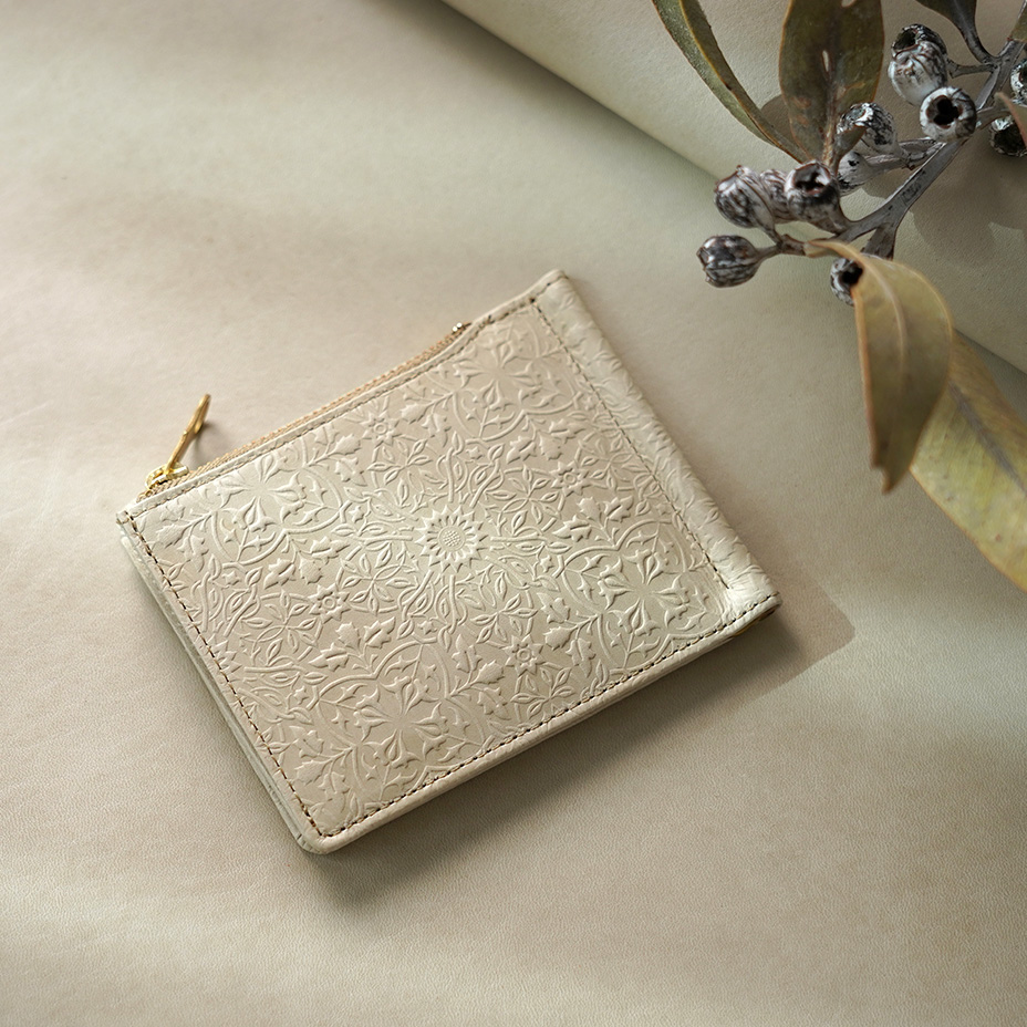 アルビオンホワイト