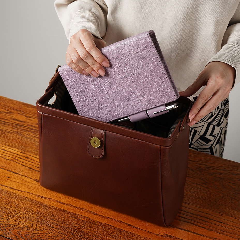 コンパクトな手帳の定番バイブルサイズ