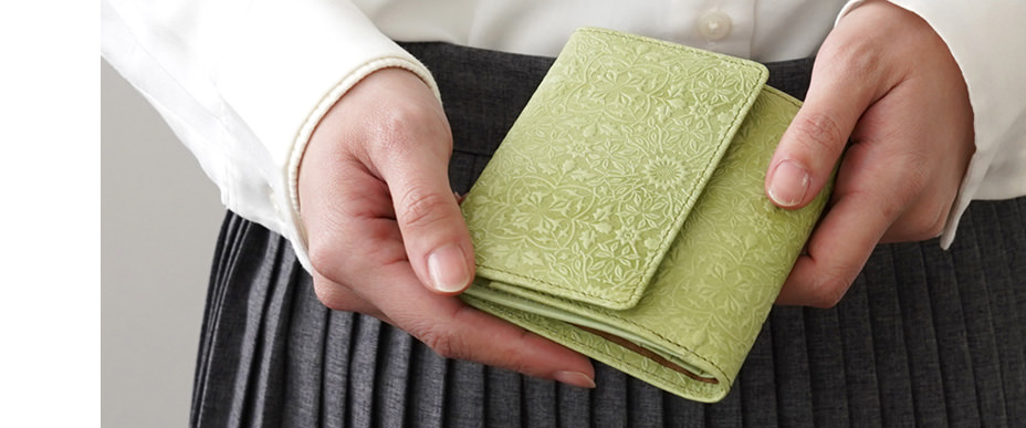 二つ折り財布 グラスグリーン