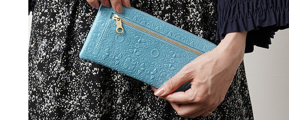 L字ファスナー長財布 サムシングブルー