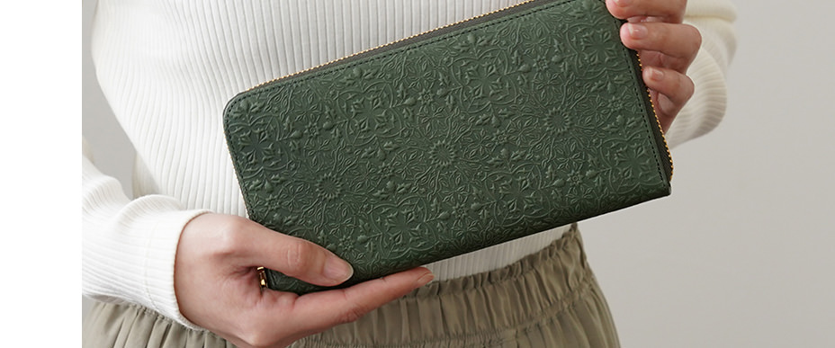 長財布 ローズリーフ