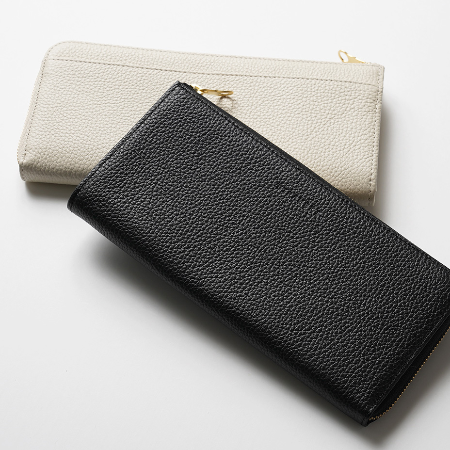 オールレザーのリュクスなデザイン