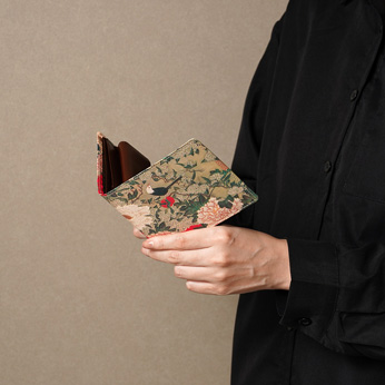 アートヌメレザー｜二つ折り財布＜牡丹＞