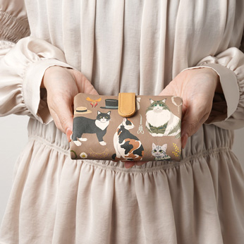 ラウンド｜ベロ付き財布＜バースデーキャッツ＞