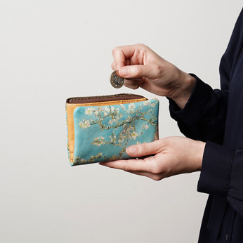 ラウンド｜L字ファスナー折り財布＜アーモンドブロッサム＞