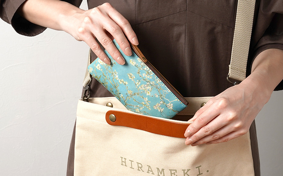 バッグに入れるイメージ