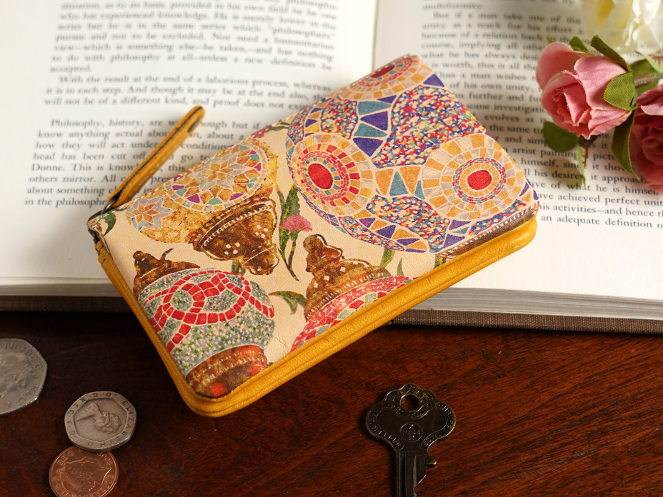 Round series Double Pouch Wallet