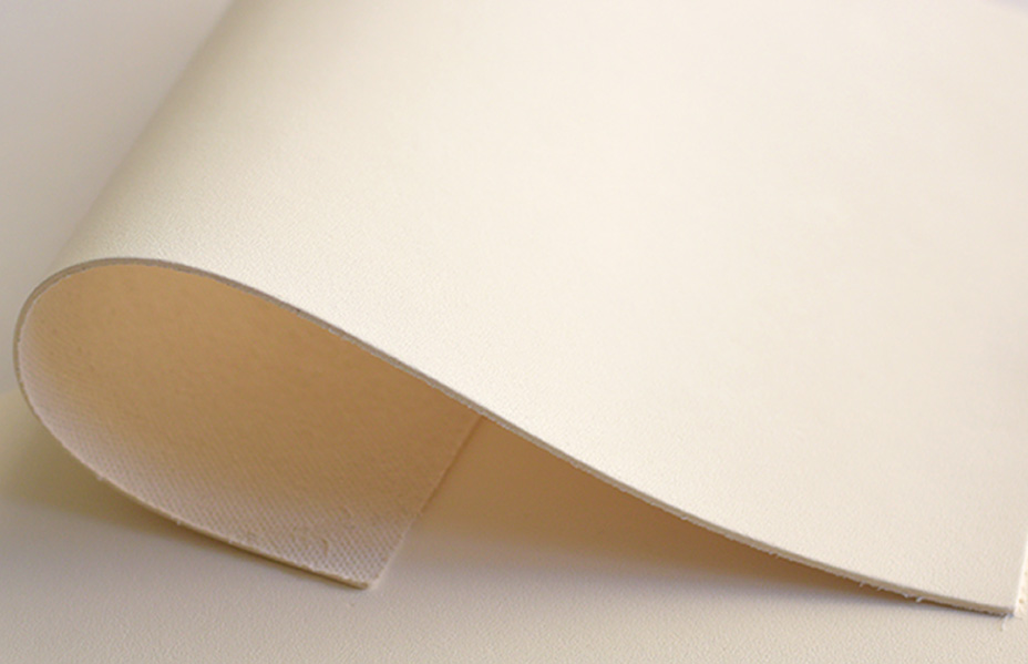 美しい色彩をありのままに写す白い革