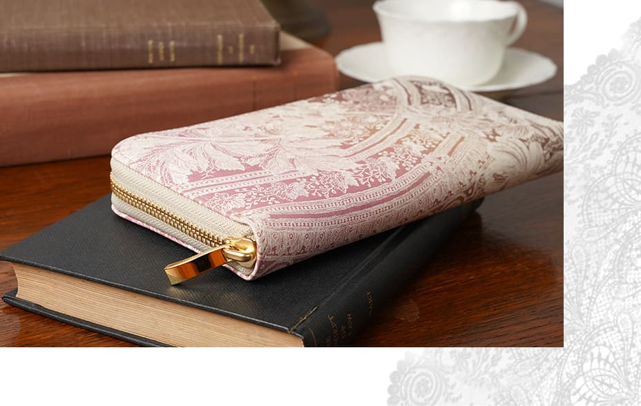 ラウンドファスナー長財布