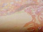 贅沢なヌメ革に施された美しいアート
