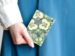 上質なやわらかさを加え、思わず触りたくなるような質感を追求しました。