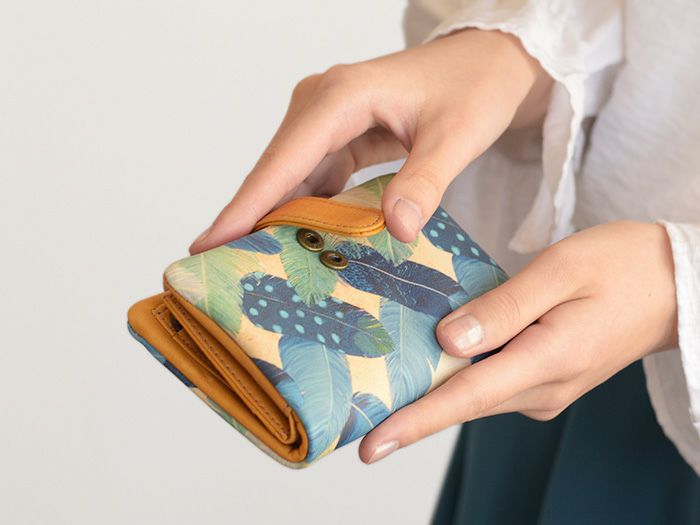 HIRAMEKI.　ラウンド　ベロ付き二つ折り財布 HIRAMEKI】Round/ラウンド ベロ付き二つ折り財布 | ぶんぐはうす大山