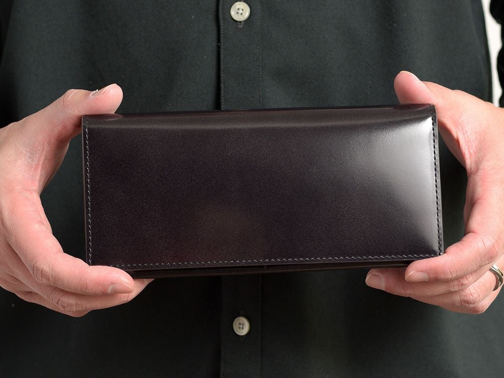 品格漂うスリムな本革長財布｜こだわりのデザインがお洒落な【アーキ