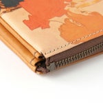 2つのポーチがファスナーでスッキリまとまる。