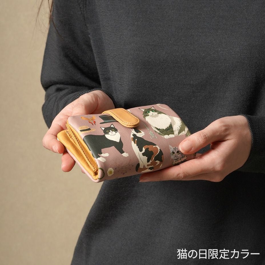 極美品　HIRAMEKI. ヒラメキ ラウンドファスナー バースデーキャッツ 猫 極美品 HIRAMEKI. ヒラメキ ラウンドファスナー バースデーキャッツ 猫